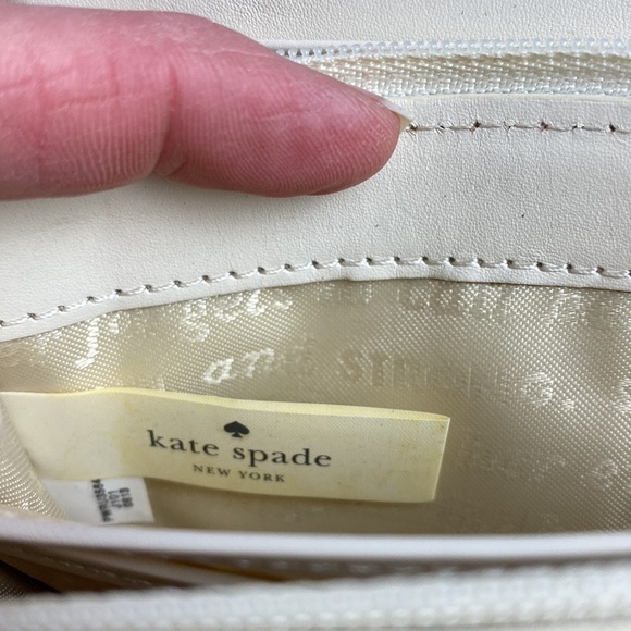 Kate Spade Patent Leather Pink Wallet With Bow - Picture 10 of 14